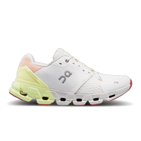 On LS Cloudflyer 4, Kvenna